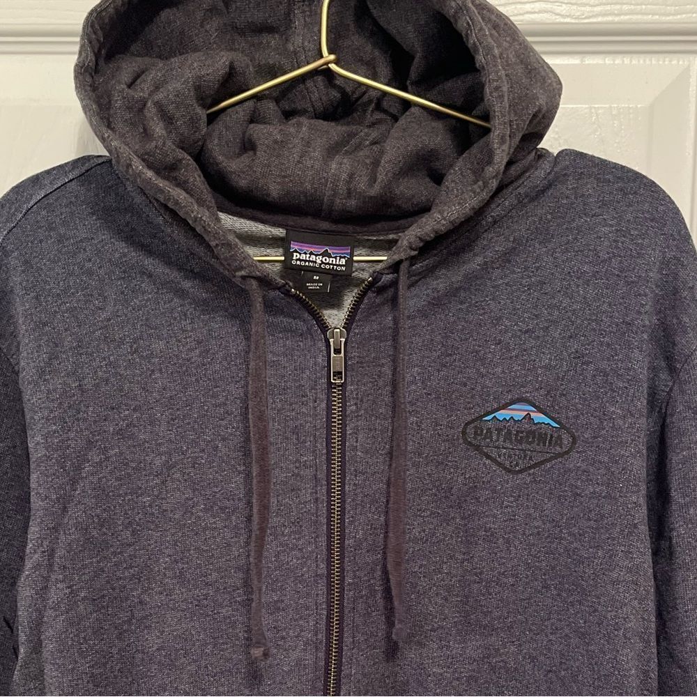 Patagonia Gray Long Sleeve Hoodie